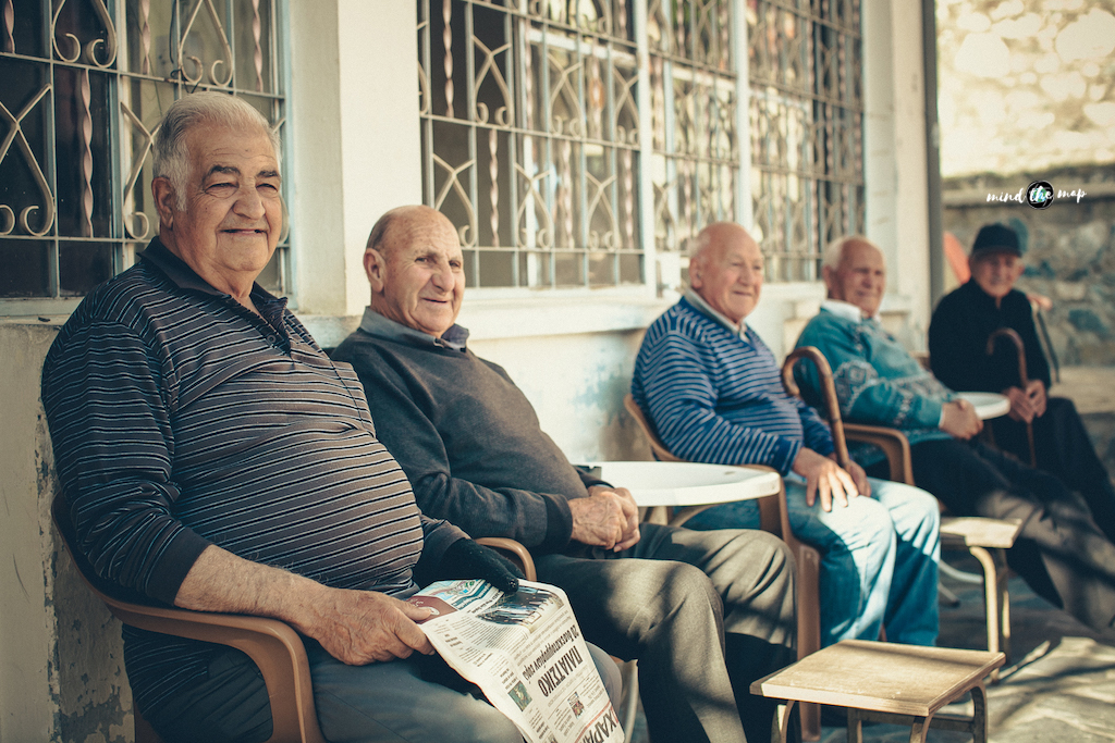 greek men chillin’