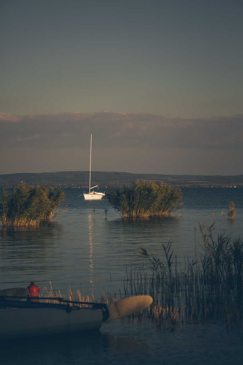 sailing boat